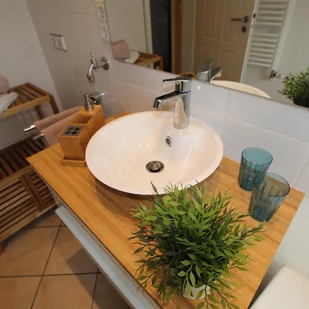 Schildknecht Apartman *